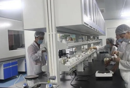 护肤品OEM代工厂家都会自己试产品效果吗？